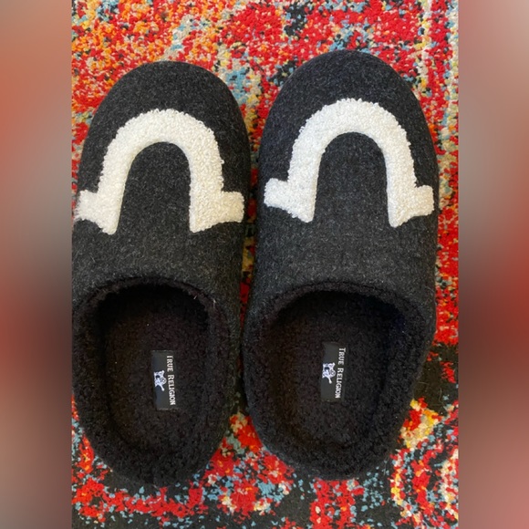 True Religion | Shoes | New True Religion Slippers | Poshmark